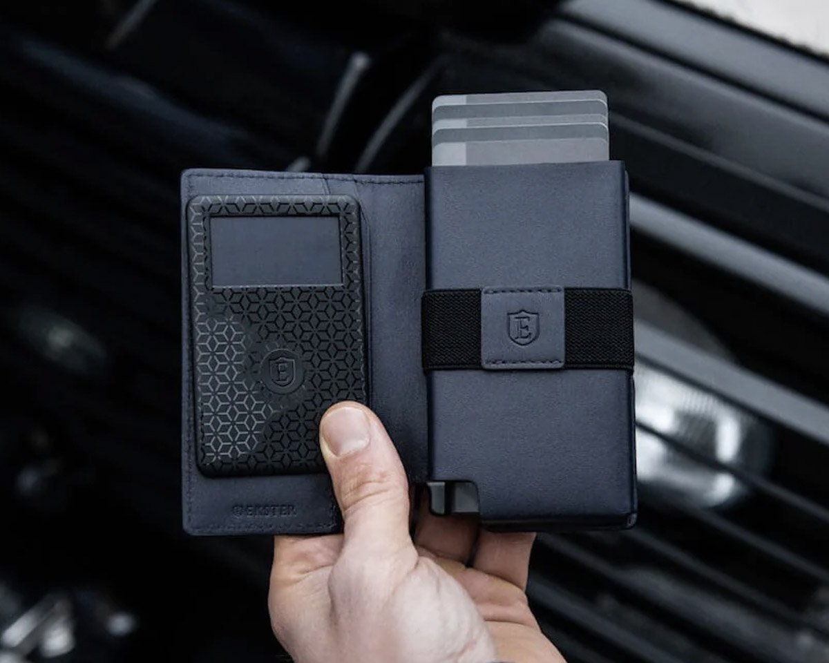 Wallet That Pops Cards Out